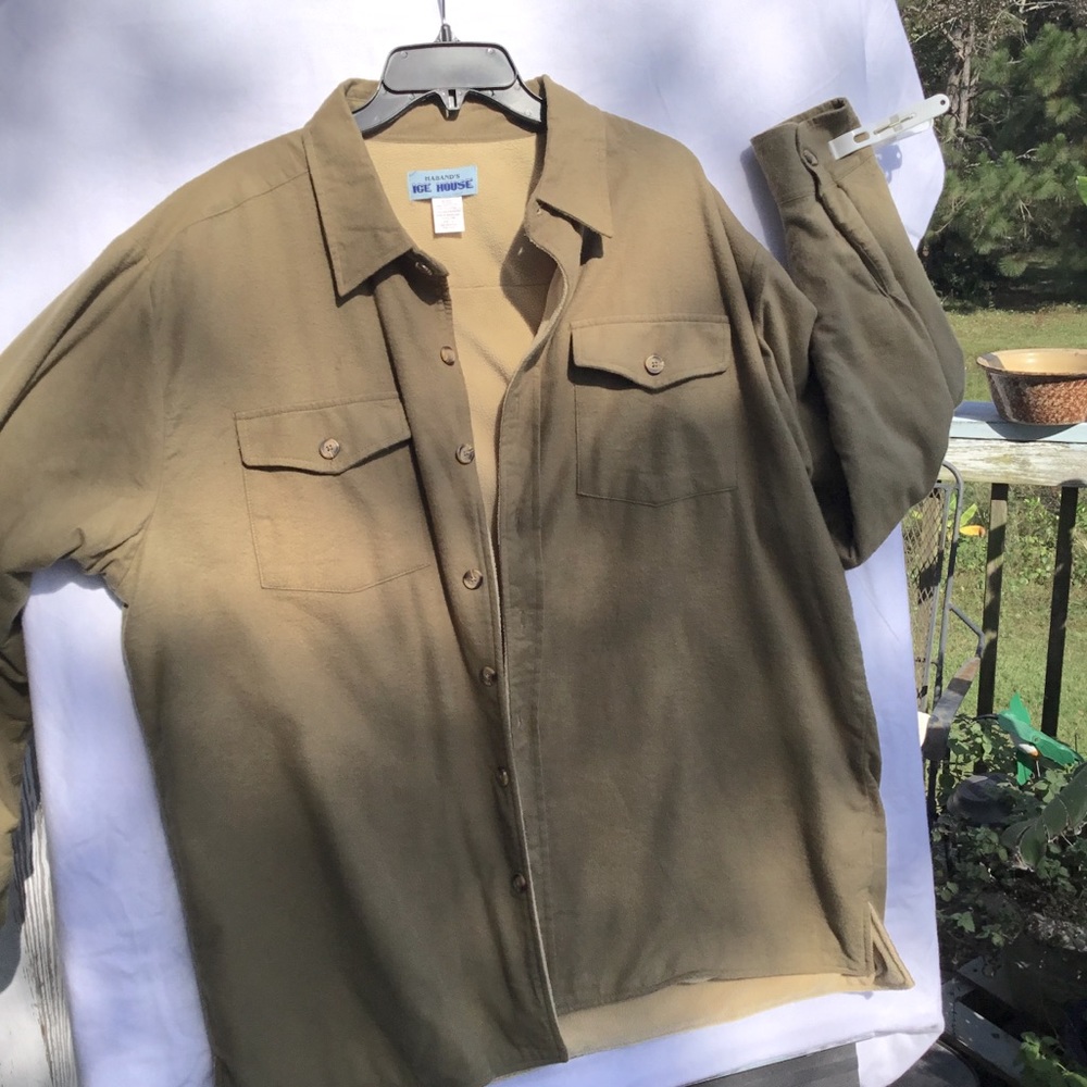 Men’s  ICE LAND long sleeve, tan flannel shirt, fleece lined . Pockets sz L
